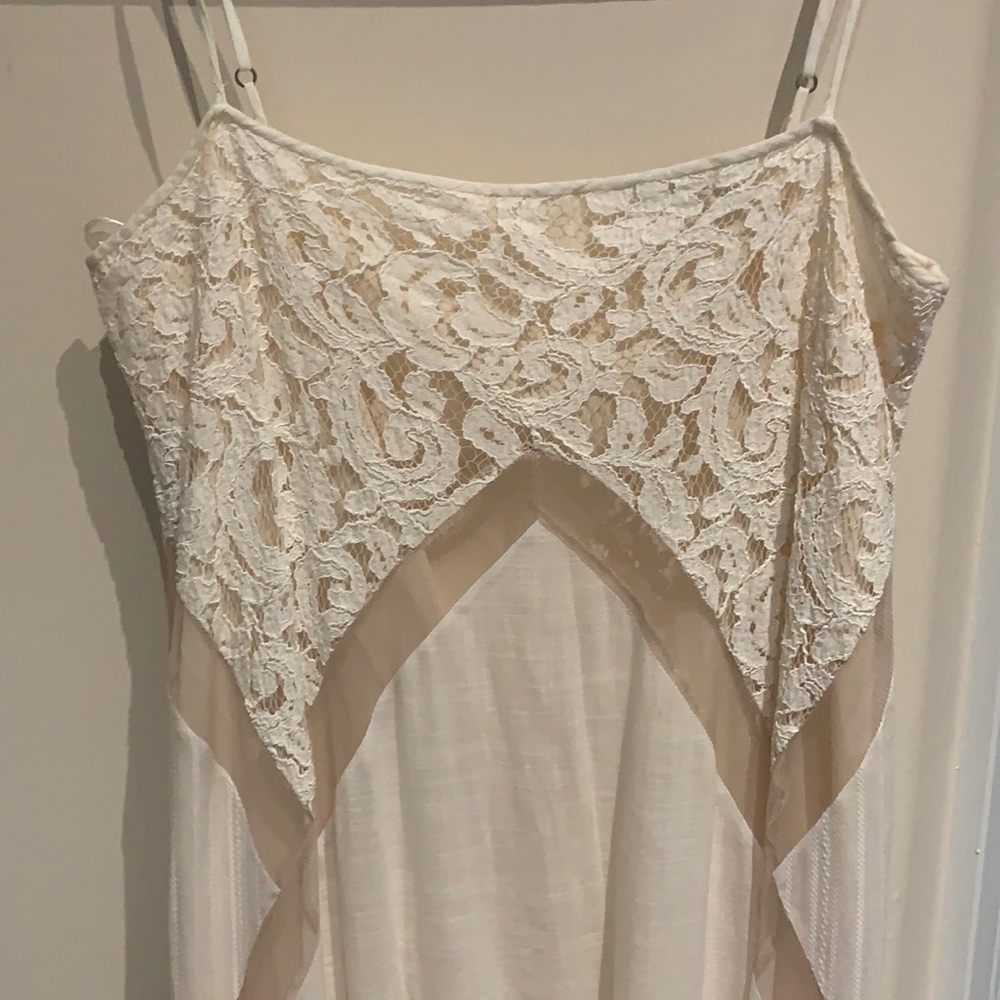Bcbgmaxazria maxi lace runway dress in off white